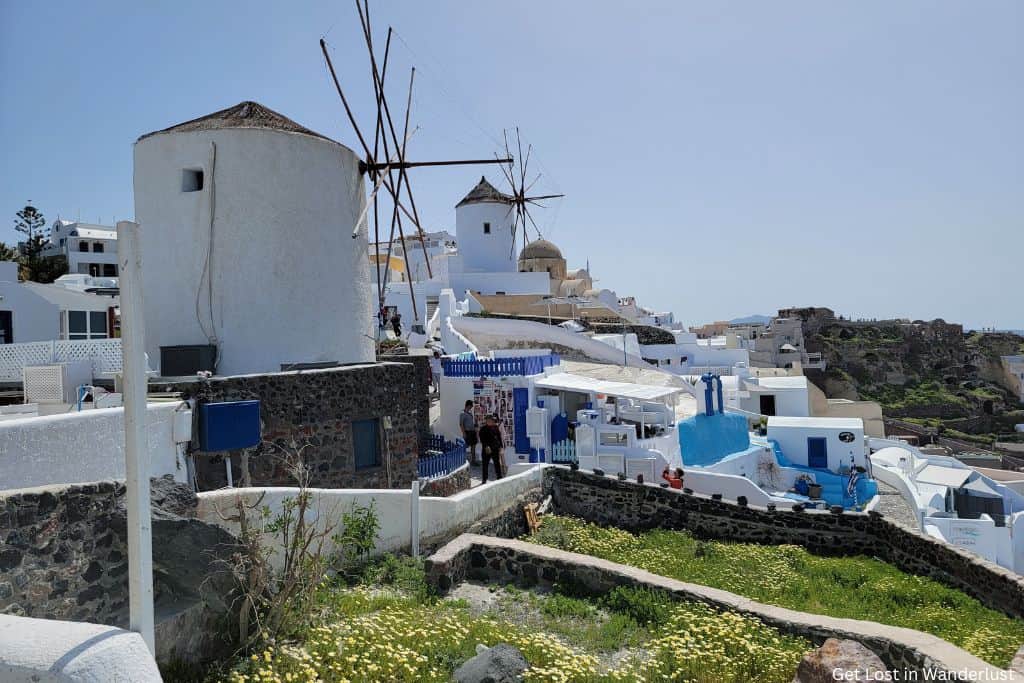 Santorini on a budget, visiting the windmills