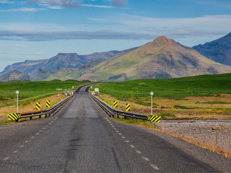 One lane bridge in Iceland