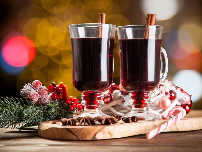 Mulled wine, a Christmas drink in France