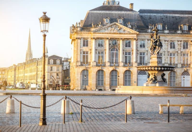 A building in Bordeaux, with very similar style to Paris